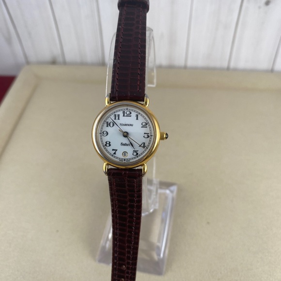 Vintage Tourneau Watch Swiss Made with Gold Plated Bezel Stainless Steel Case - Picture 2 of 9